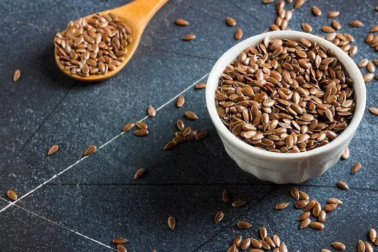 Flaxseed - foods that lower estrogen