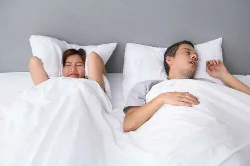 What causes Snoring in Females