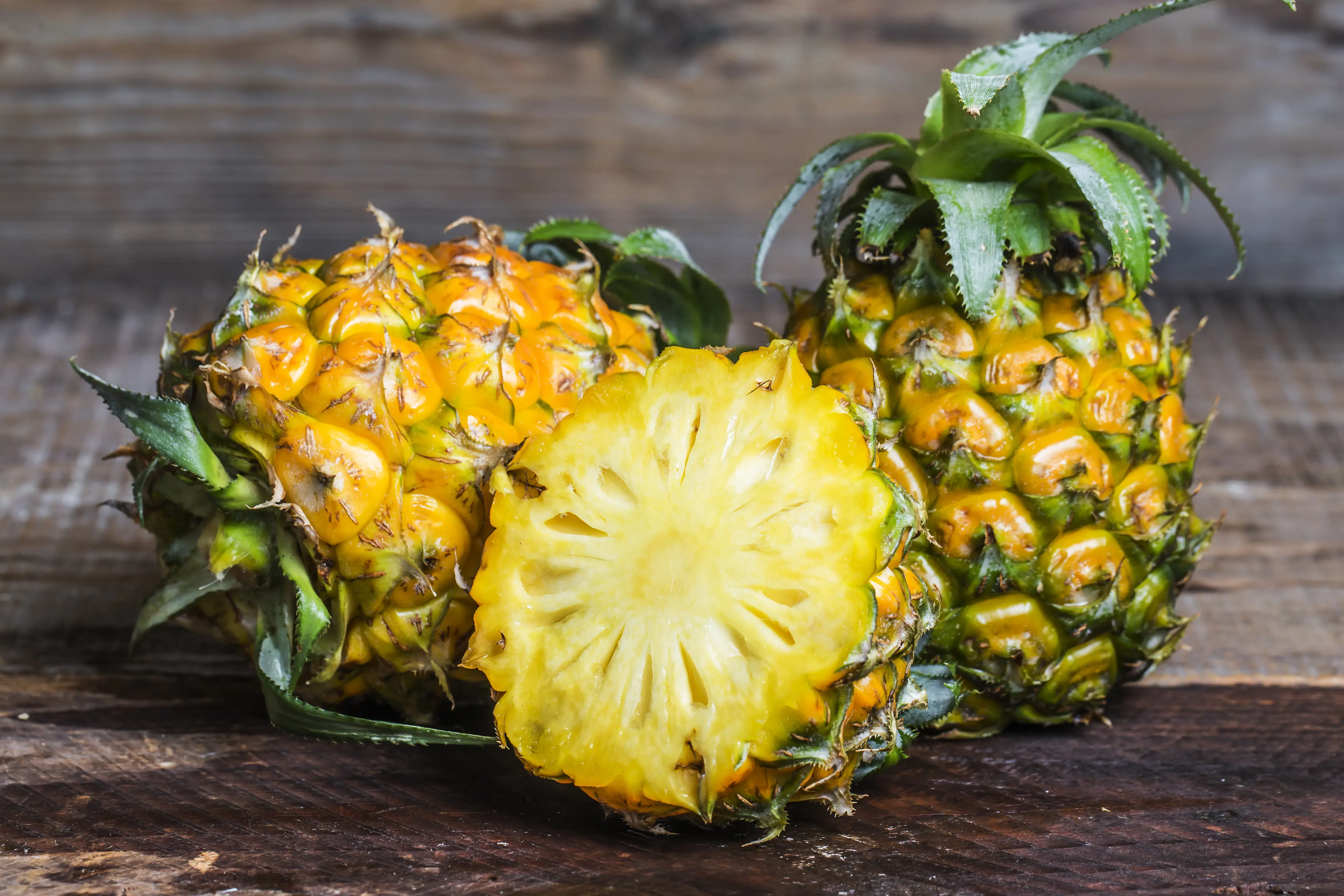 Pineapple: how to get rid of vaginal odor at home