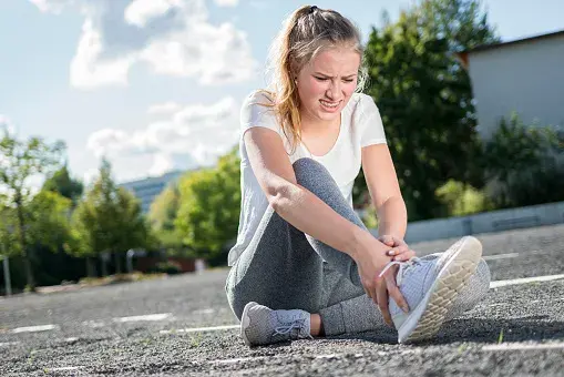 Sprains Vs Strains