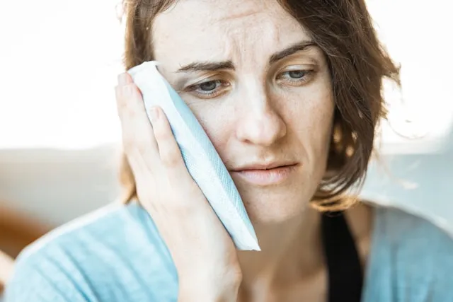 How Dentists Diagnose and Treat Jaw Pain ...