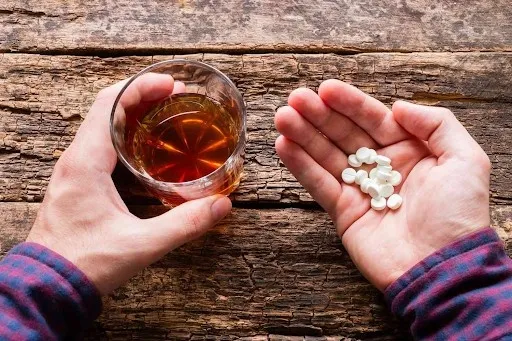 Why Benadryl and Alcohol Don't Mix: Safe ...