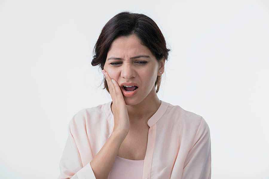 एनेस्थीसिया के साथ या उसके बिना दांत निकालना: क्या उम्मीद करें?